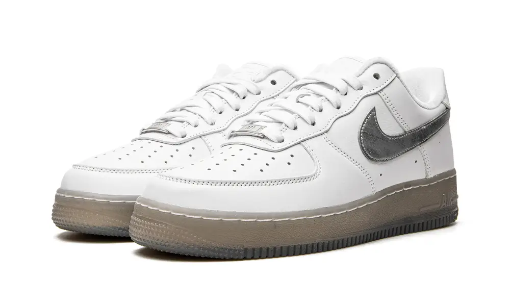 Nike Lifestyle Air Force 1 'White / Metallic Silver'