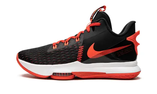 Nike Basketball LeBron Witness V 