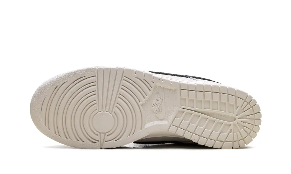 Nike Dunk Dunk Low SE WMNS 'Sail Black'