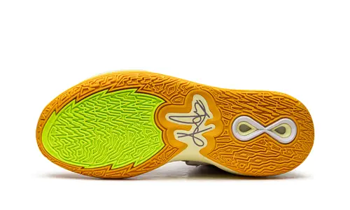 Nike Basketball Kyrie Infinity