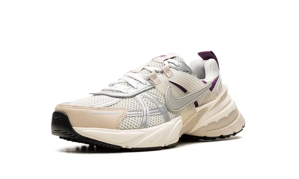 Nike Lifestyle V2K Run Prm Wmns 'Light Bone'