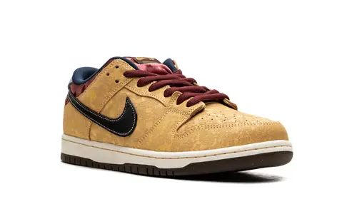 Nike Lifestyle SB Dunk 'City Of Cinema'