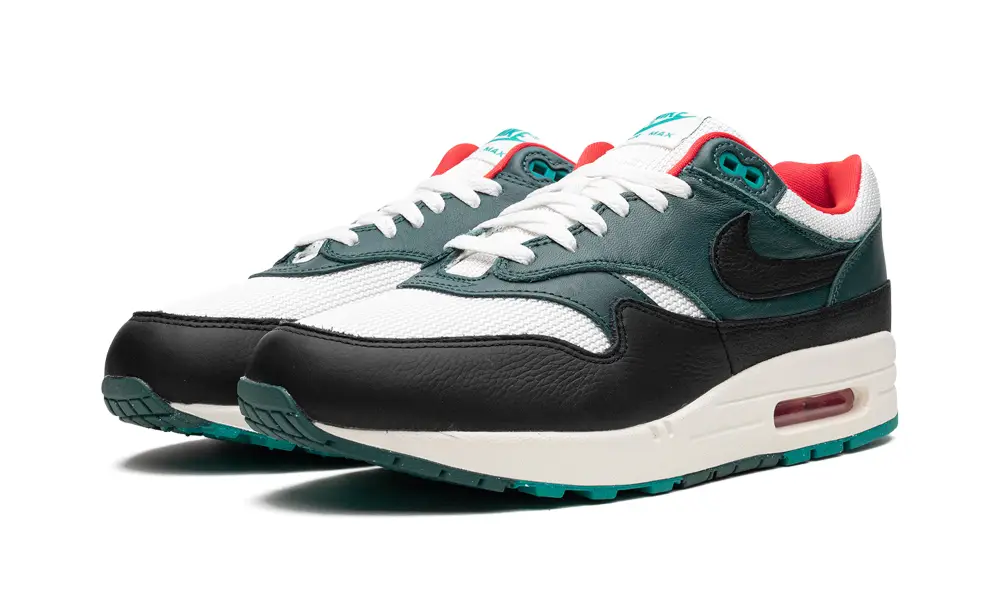 Nike Air Max Air Max 1 'LeBron James x Liverpool' 