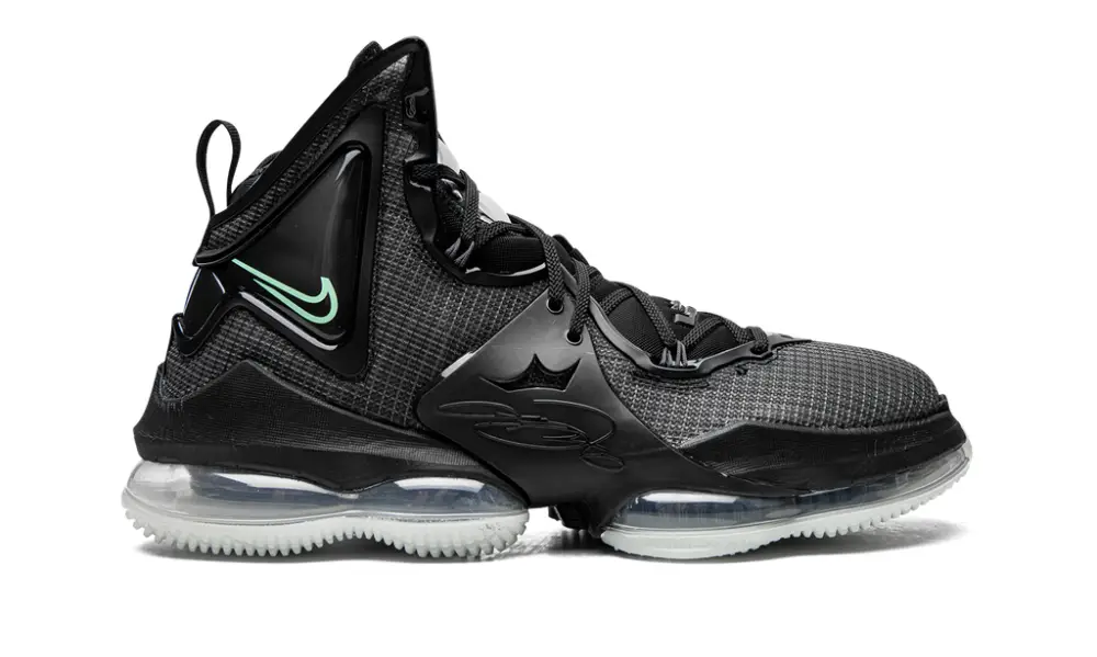 Nike Basketball LeBron XIX 'Green Glow' 