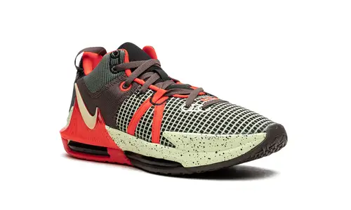 Nike Basketball LeBron Witness VII 'Alligator'