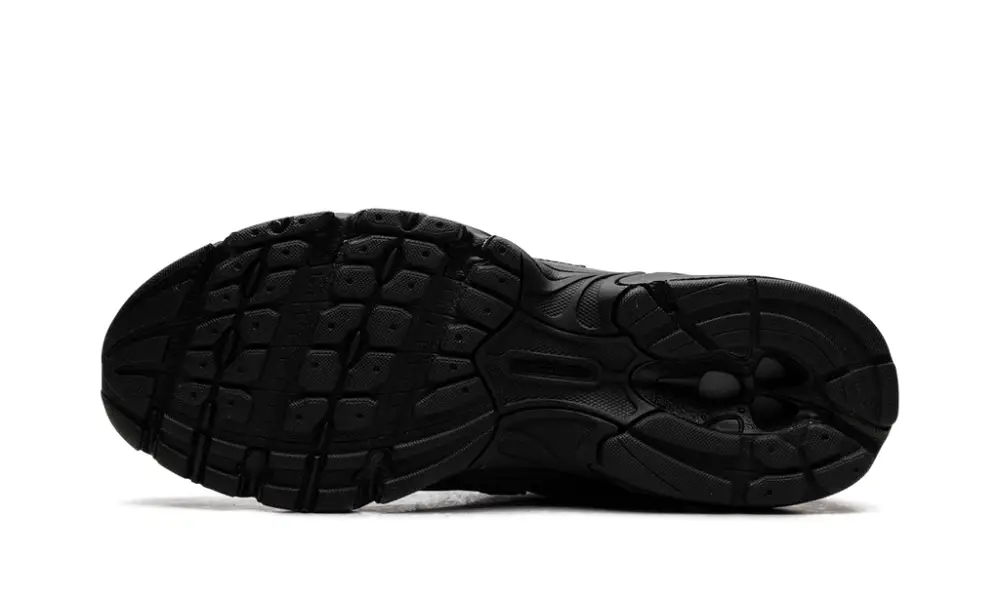 More New Balance 740 'Triple Black' 