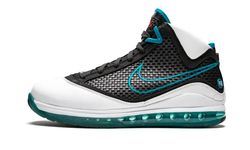 Nike Basketball Air Max Lebron 7 NFW 'Red Carpet'