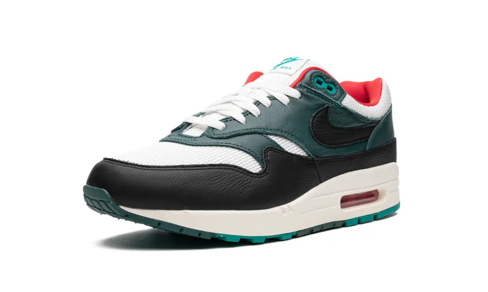Nike Air Max Air Max 1 'LeBron James x Liverpool' 