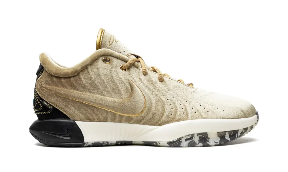 Nike Basketball LeBron 21 'The Shop - Metallic Gold'