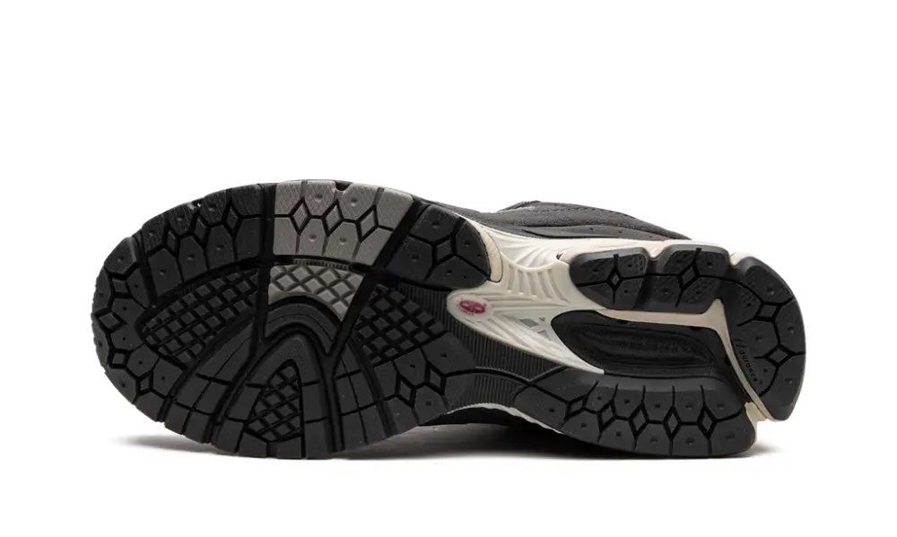 New Balance 2002R 2002R 'Grey   Black' 