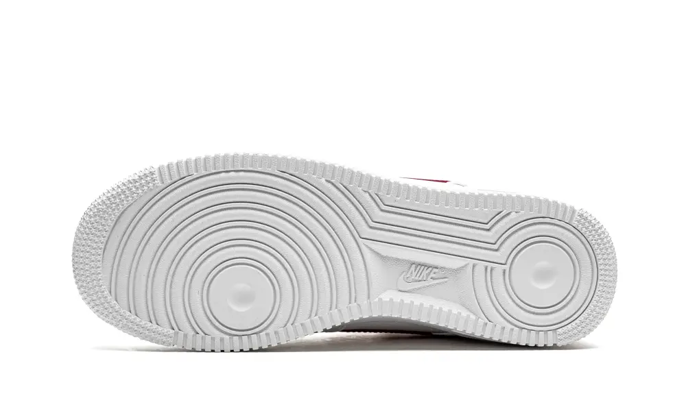 Nike Lifestyle AIR FORCE 1 LO ESSENTIAL MNS WMNS 'White   Gym Red' 