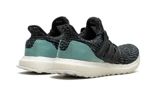 Adidas Ultraboost Parley x UltraBoost 4.0 'Carbon'