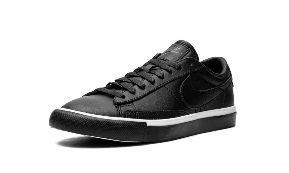 Nike Lifestyle Blazer Low   CDG 'CDG' 