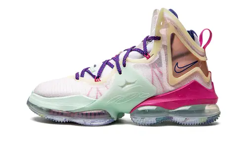 Nike Basketball LeBron 19 'Valentine's Day' 