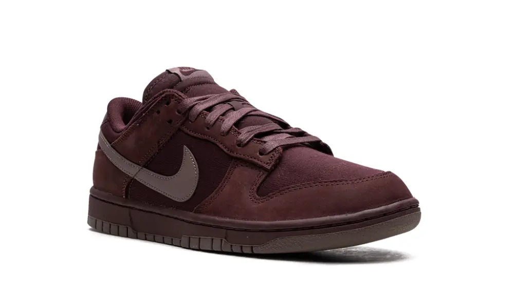 Nike Dunk Dunk Low 'Burgundy Crush'