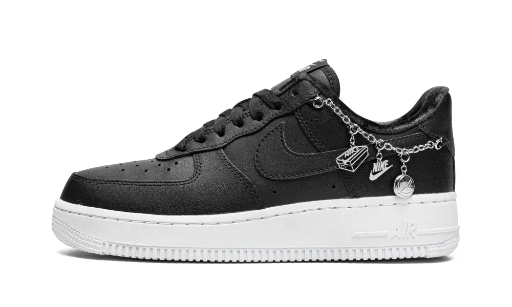 Nike Lifestyle AIR FORCE 1 '07 LX MNS WMNS 'Lucky Charms - Black'