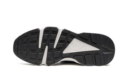 Nike Huarache Air Huarache 'Social FC'