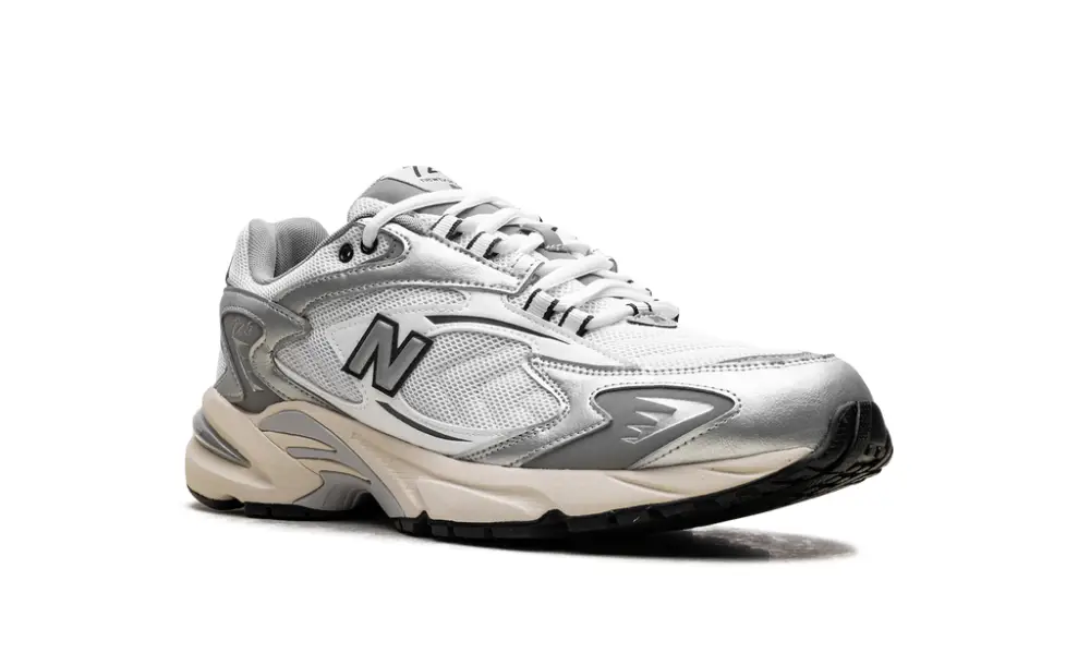 More New Balance 725v1 'Metallic Silver Slate Grey' 