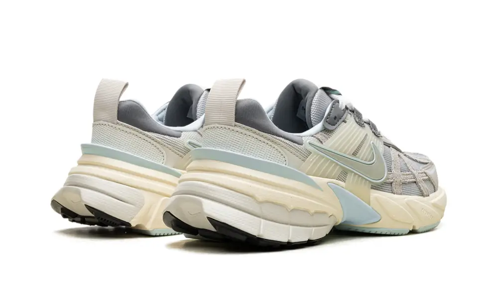 Nike Lifestyle V2K Run WMNS 'METALLIC PLATINUM' 