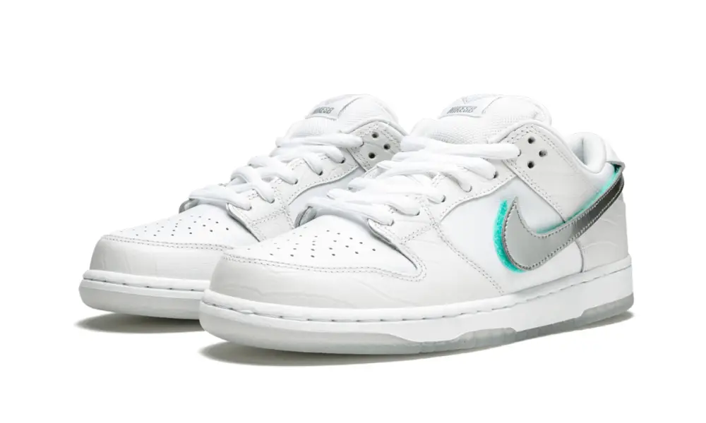 Nike SB SB Dunk Low Pro OG QS 'Diamond Supply White' 97A0C750