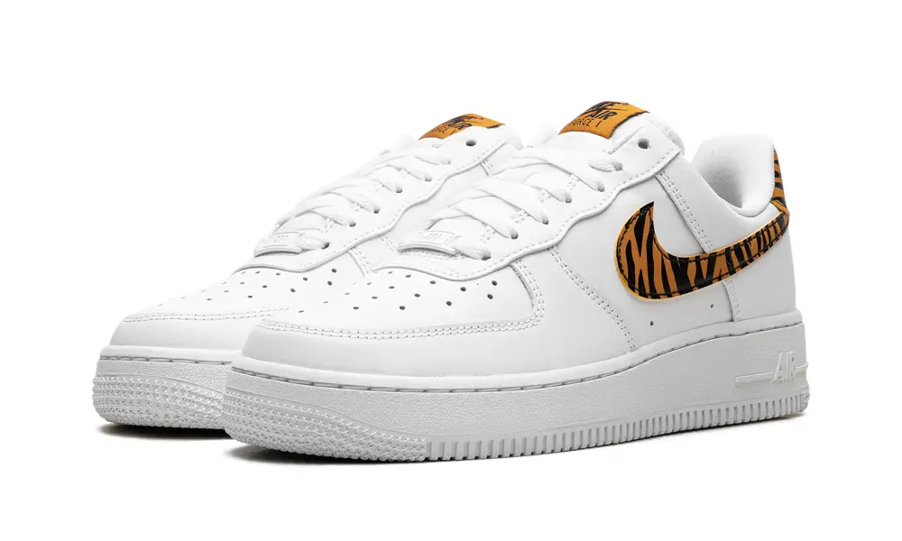 Nike Lifestyle Air Force 1 '07 WMNS 'Tiger Stripes'
