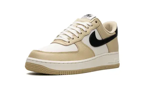 Nike Lifestyle Air Force 1 '07 LX Low 'Team Gold'