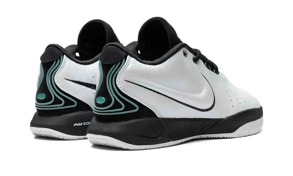 Nike Basketball LeBron 21 'Conchiolin' 