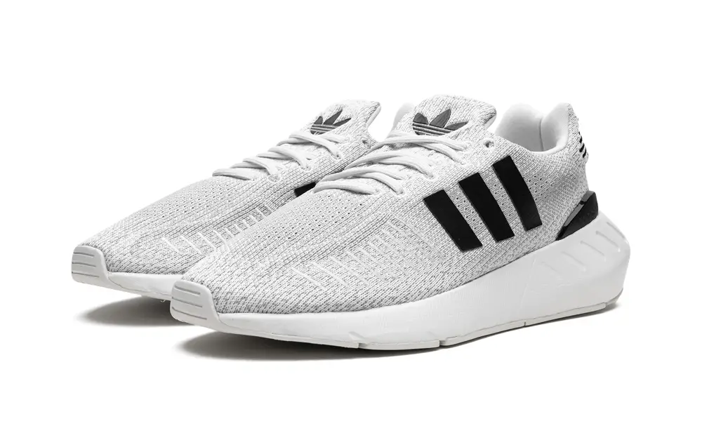 More Adidas Shoes SWIFT RUN 22 WMNS 'Crystal White' 