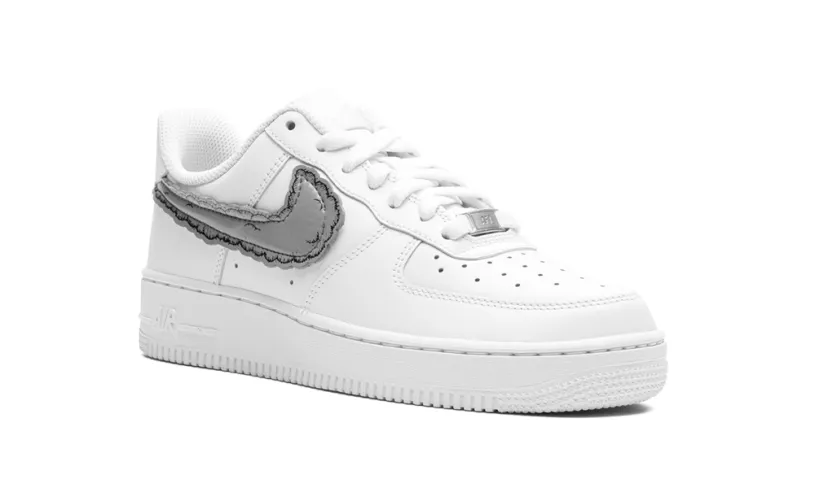Nike Lifestyle Air Force 1 Low 'KAWS x Sky High Farms - White' 