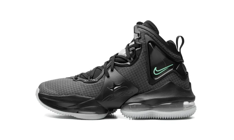 Nike Basketball LeBron 19 GS 'Black Green Glow'