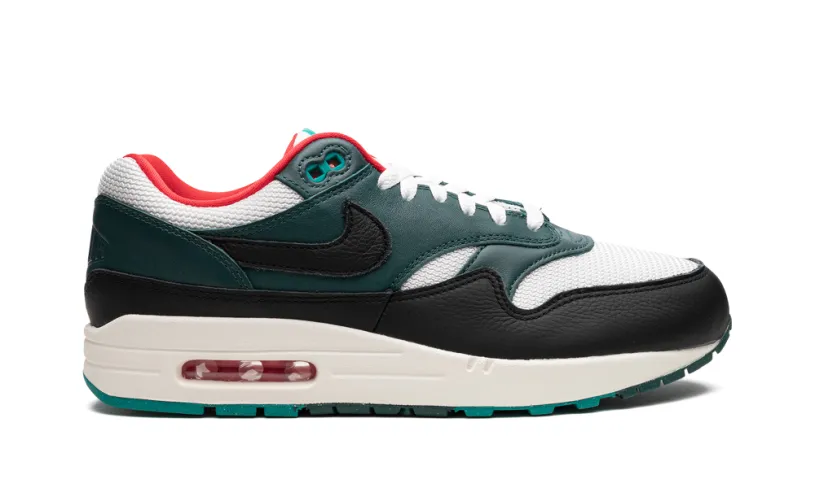 Nike Air Max Air Max 1 'LeBron James x Liverpool' 