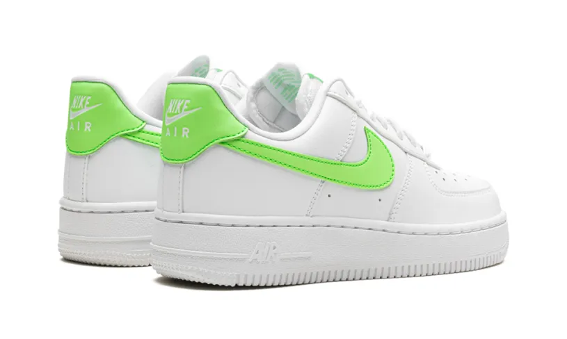 Nike Lifestyle AIR FORCE 1 '07 WMNS 'LIME GREEN' 