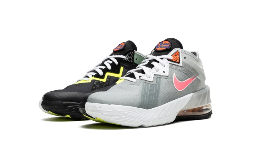 Nike Basketball XVIII Low 'Bugs vs Marvin - Space Jam'