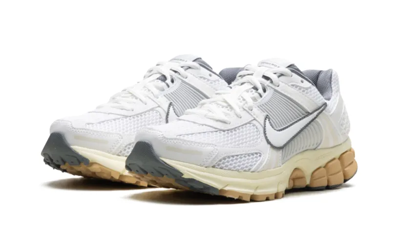 Nike Lifestyle Zoom Vomero 5 WMNS 'Summit White Pure Platinum'