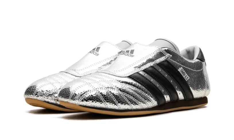 More Adidas Shoes Taekwondo WMNS 'Silver Metallic Black'