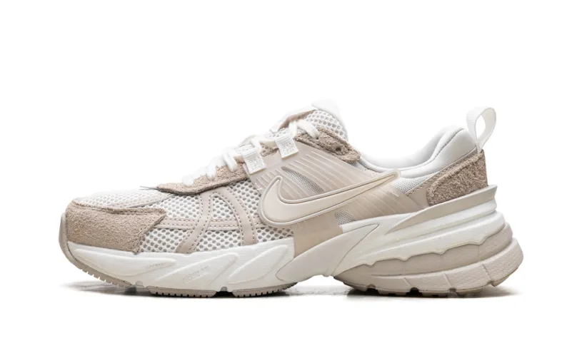 Nike Lifestyle V2K Run WMNS 'Sail Sand Drift'