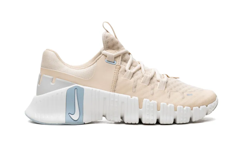 Nike Lifestyle FREE METCON 5 WMNS 'Sanddrift' 