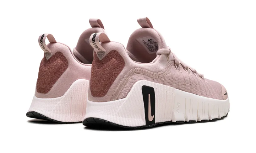 Nike Lifestyle Free Metcon 6 PRM WMNS 'Pink Oxford   Light Soft Pink   Black' 
