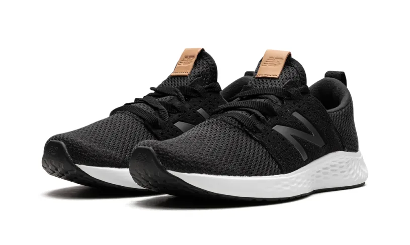 More New Balance Fresh Foam Sport V1 WMNS 'Black White' 