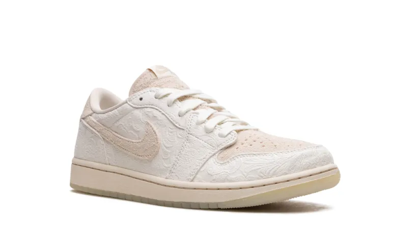 Air Jordan 1 Air Jordan 1 Low OG 'Chris Paul - Give Them Flowers' 