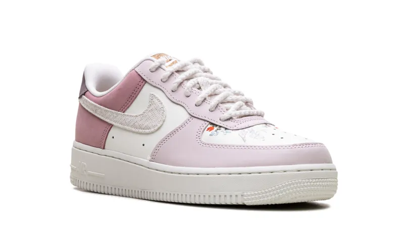 Nike Lifestyle Air Force 1 Low WMNS 'Mushroom' 