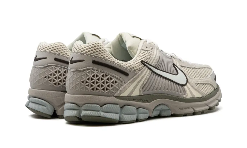 Nike Lifestyle Air Zoom Vomero 5 'Light Orewood Brown' 