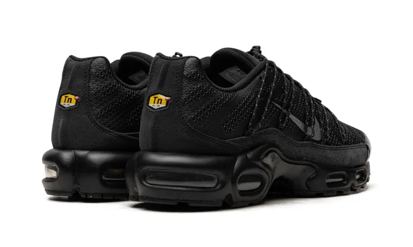 Nike Air Max Air Max Plus Utility 'Black Metallic'