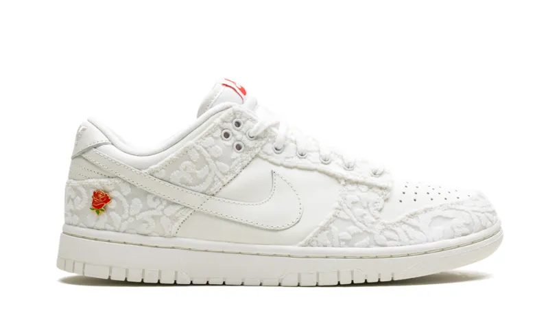 Nike Dunk DUNK LOW WMNS 'Giver Her Flowers' 