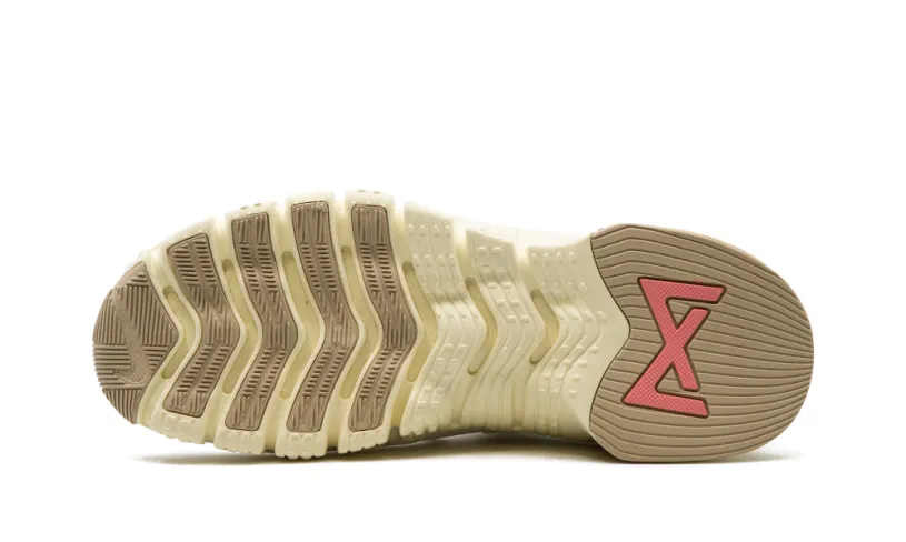 Nike Lifestyle Free Metcon 5 WMNS 'Sail Sanddrift' 