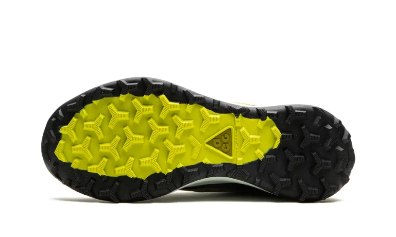 Nike Basketball ACG Lowcate 