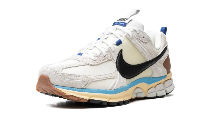 Nike Lifestyle Zoom Vomero 5 WMNS 'Design By Japan' 