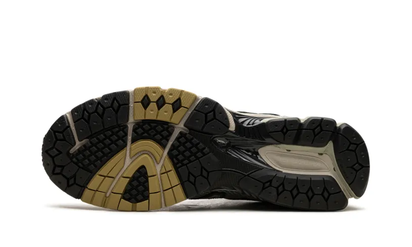 More New Balance 860v2 'Earth'