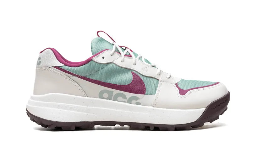 Nike Lifestyle ACG Lowcate 'Mica Green Rosewood Light Bone' 