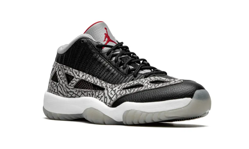 Air Jordan 11 Air Jordan 11 Low IE 'Black Cement' 